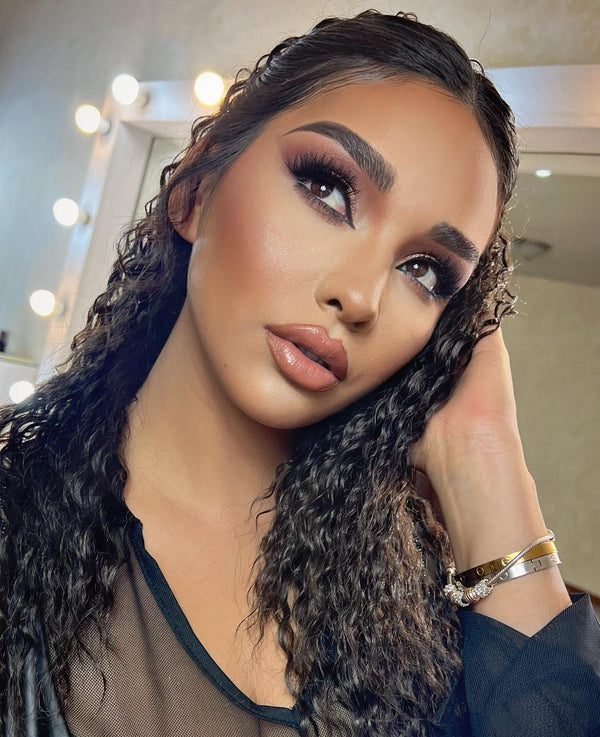 Makeup & Hair Stylist